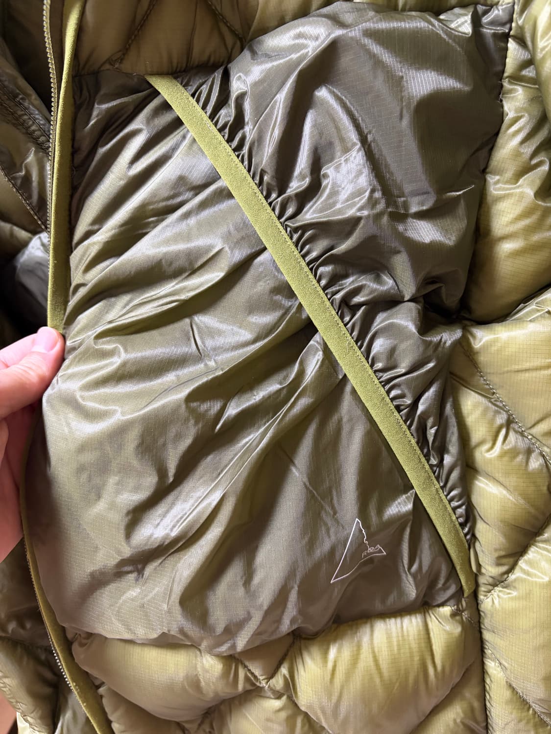[M]로아하이킹 패딩 라이트다운 올리브 상품이미지9