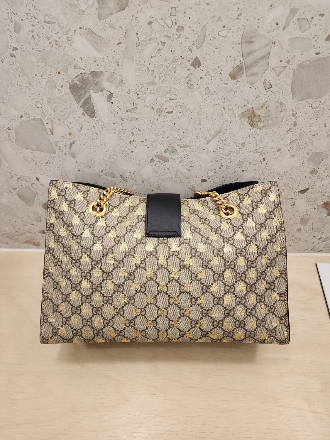 구찌 479197 꿀벌 GG 패드락 숄더백 미듐 상품이미지3