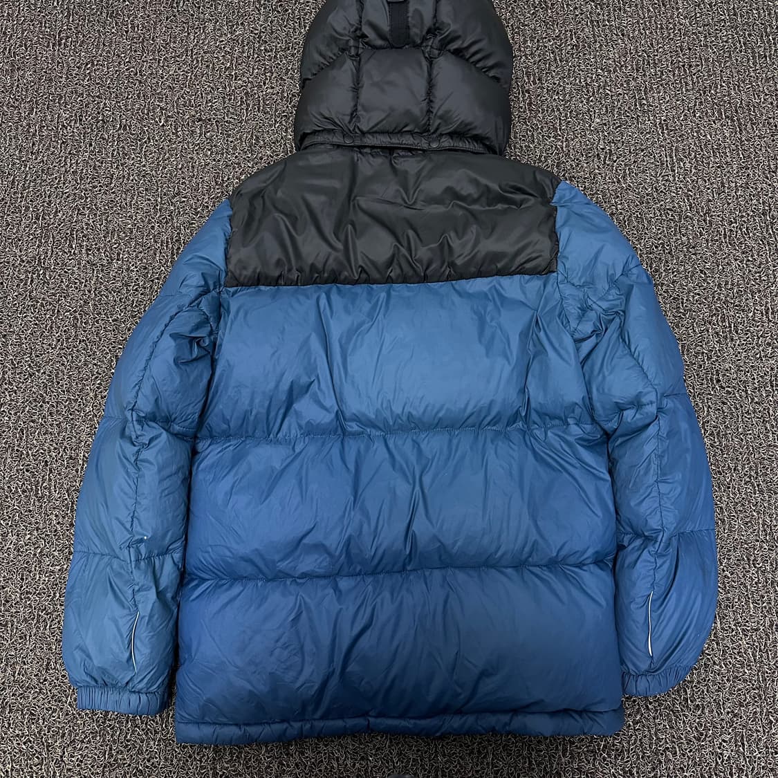 montbell 몽벨 여성 덕다운 패딩 신장 160사이즈 상품이미지4