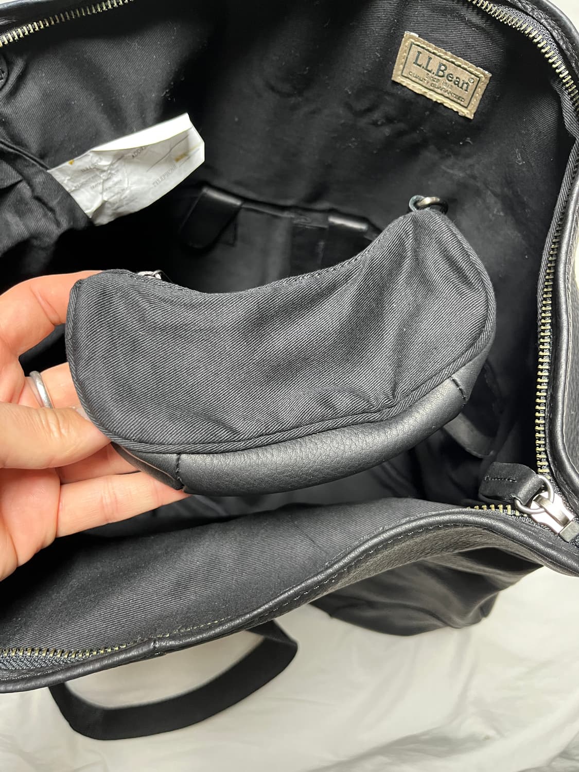 L.L.bean 엘엘빈 하드웨어 폴딩 레더 백 블랙 상품이미지7