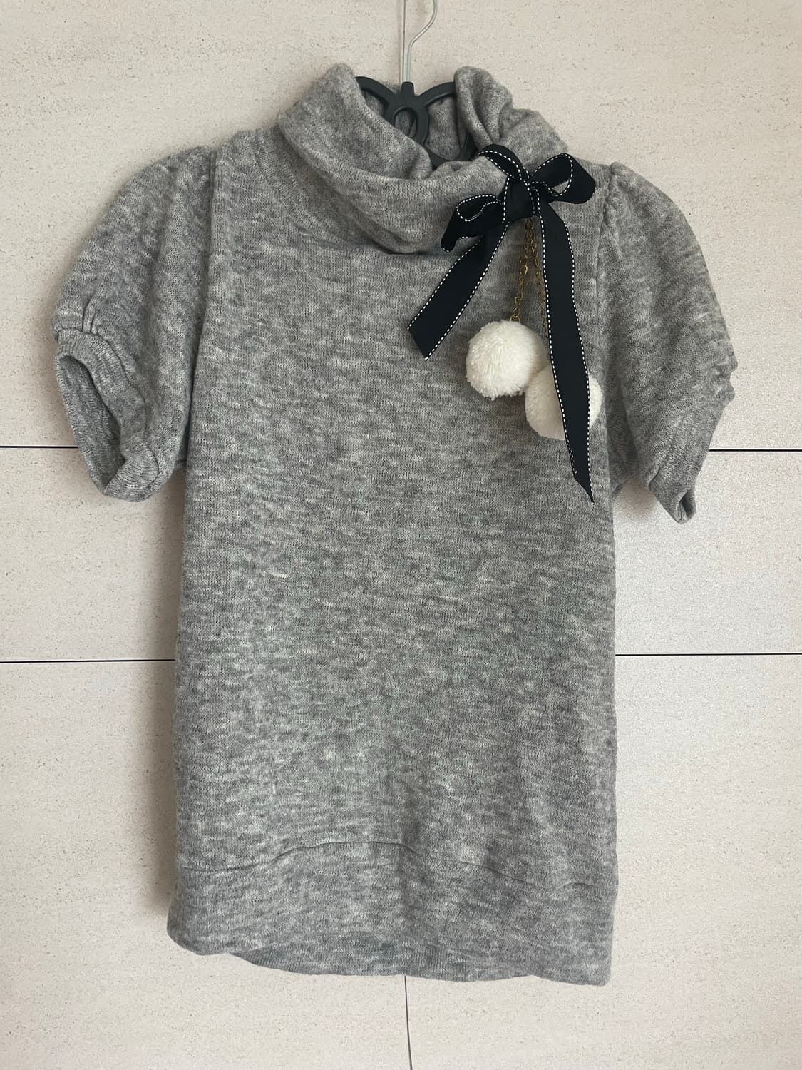 폼폼이 리본 반팔 니트 갸루 리즈리사 핀터 엑시즈팜 상품이미지1