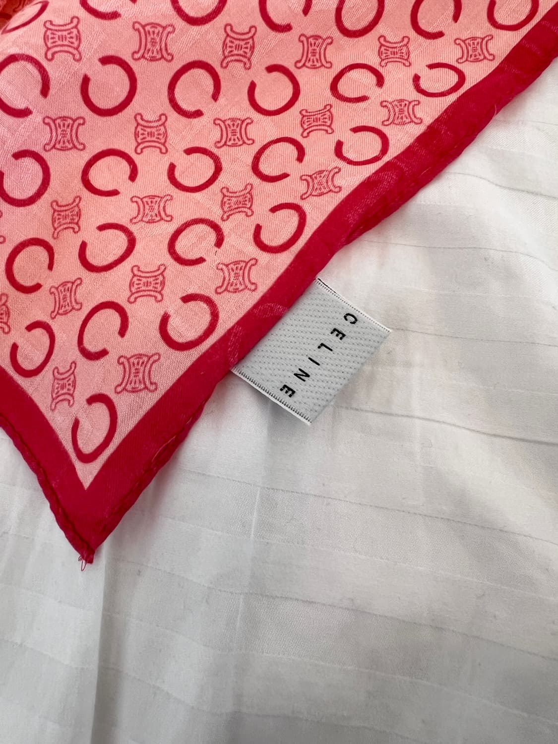 셀린느 핑크 모노그램 코튼 스카프 상품이미지6