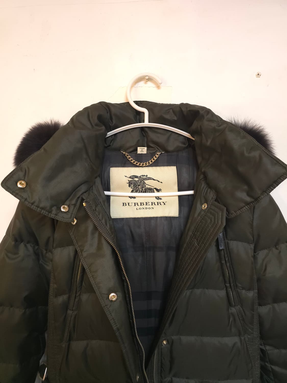 버버리 아비게일 폭스퍼 패딩 XS (새상품급) 상품이미지5