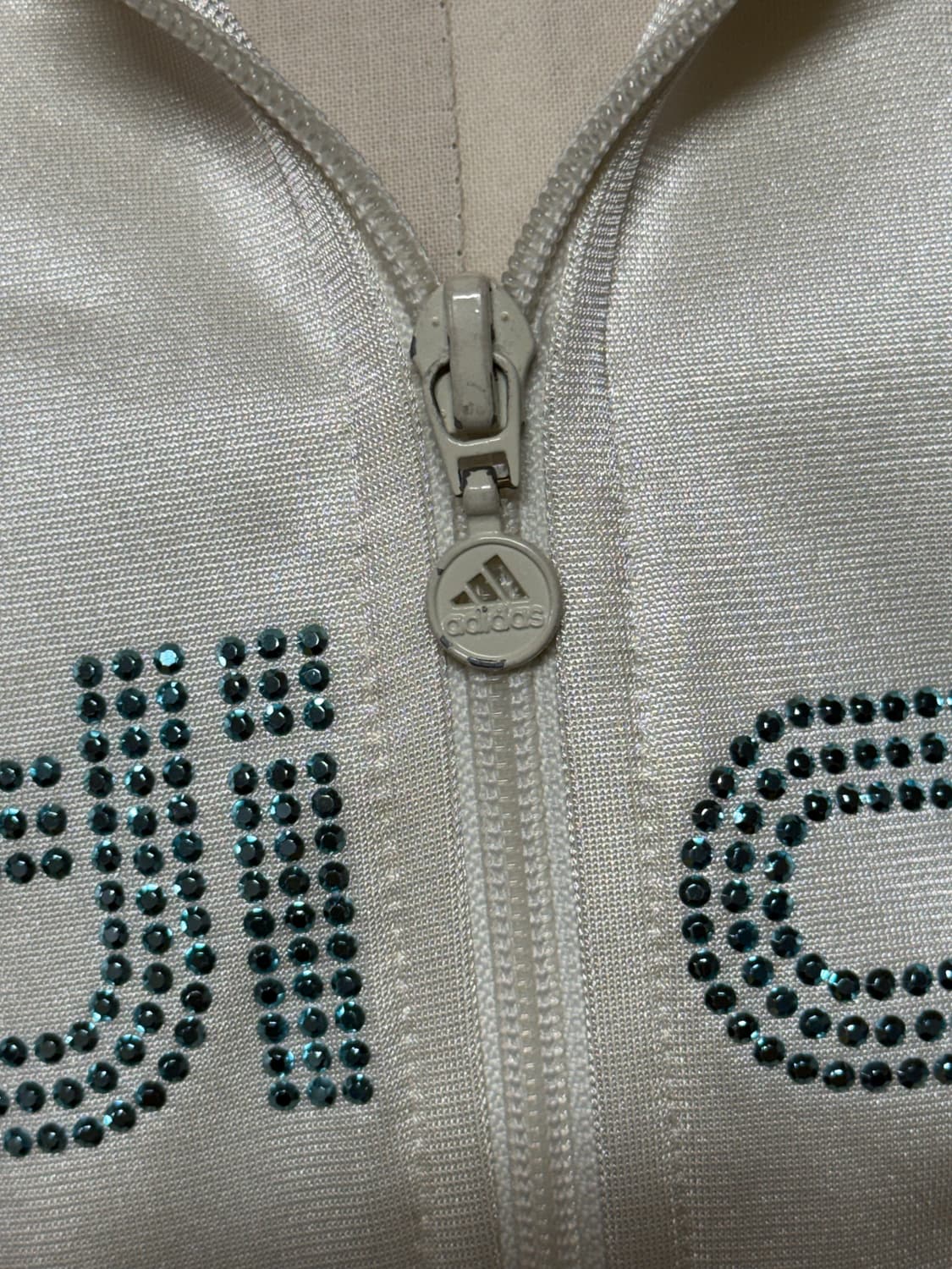 희귀) 아디다스 y2k 크림 유광 트랙 후드집업 삼선 져지 여성핏 상품이미지6