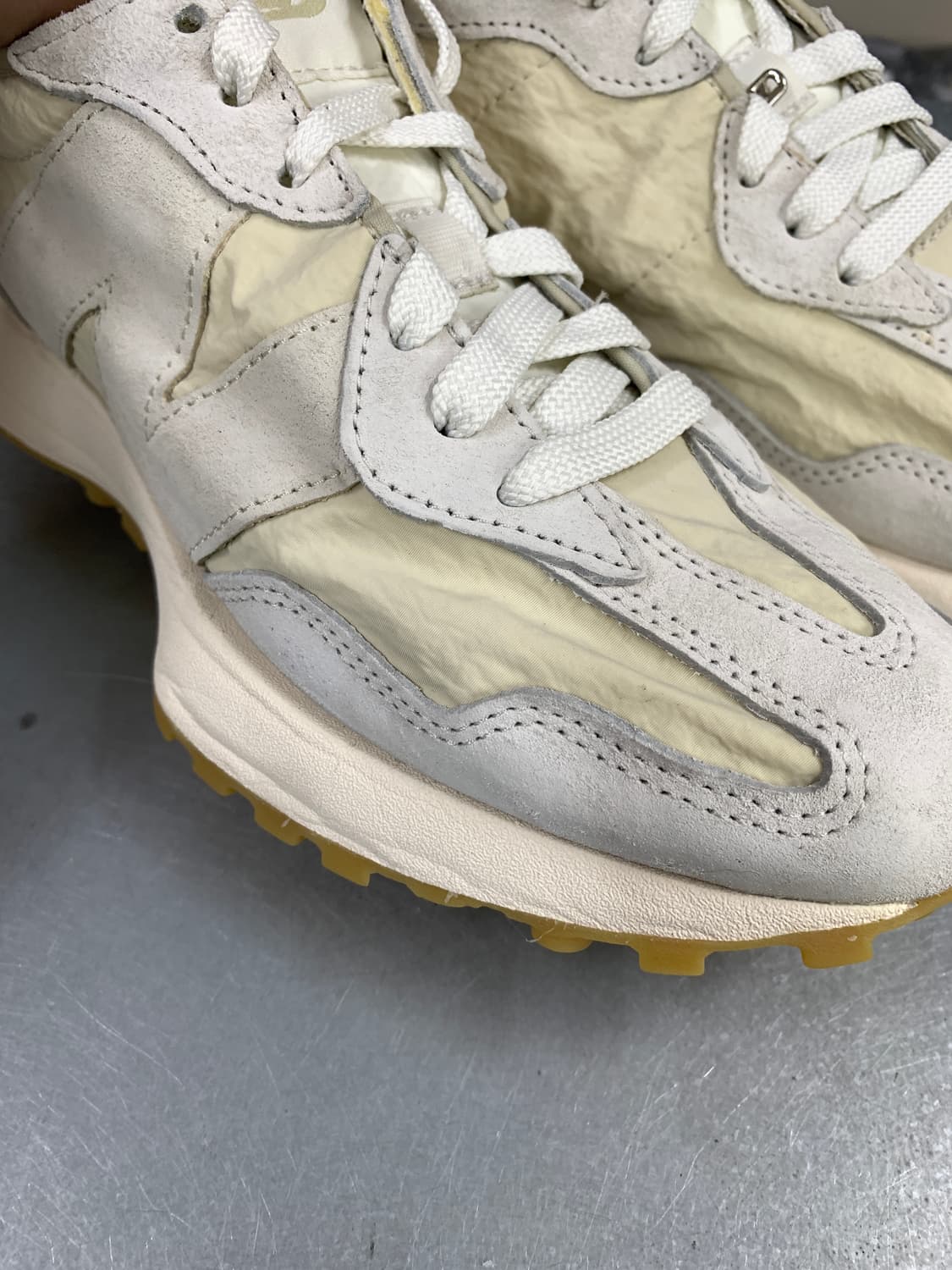 뉴발란스 327 클린 빈티지 문빔 260 상품이미지4