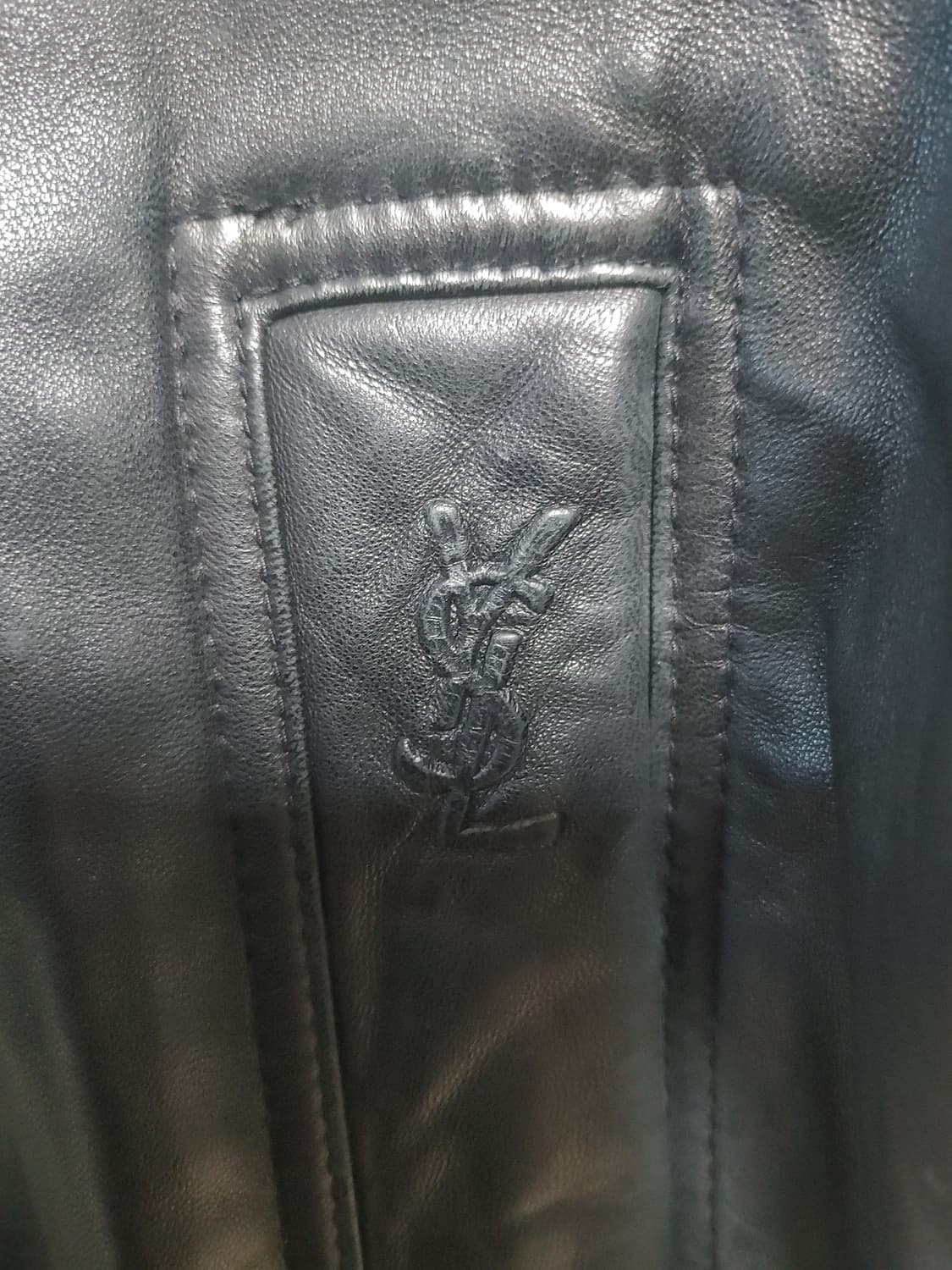 입생로랑  남성 리얼양가죽 자켓 내피있음. -105사이즈 상품이미지8