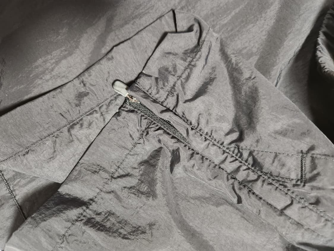 푸마 아노락 우븐 바람막이 사이즈L

사용감 거의 없어요
오염하자없이 깨 상품이미지7