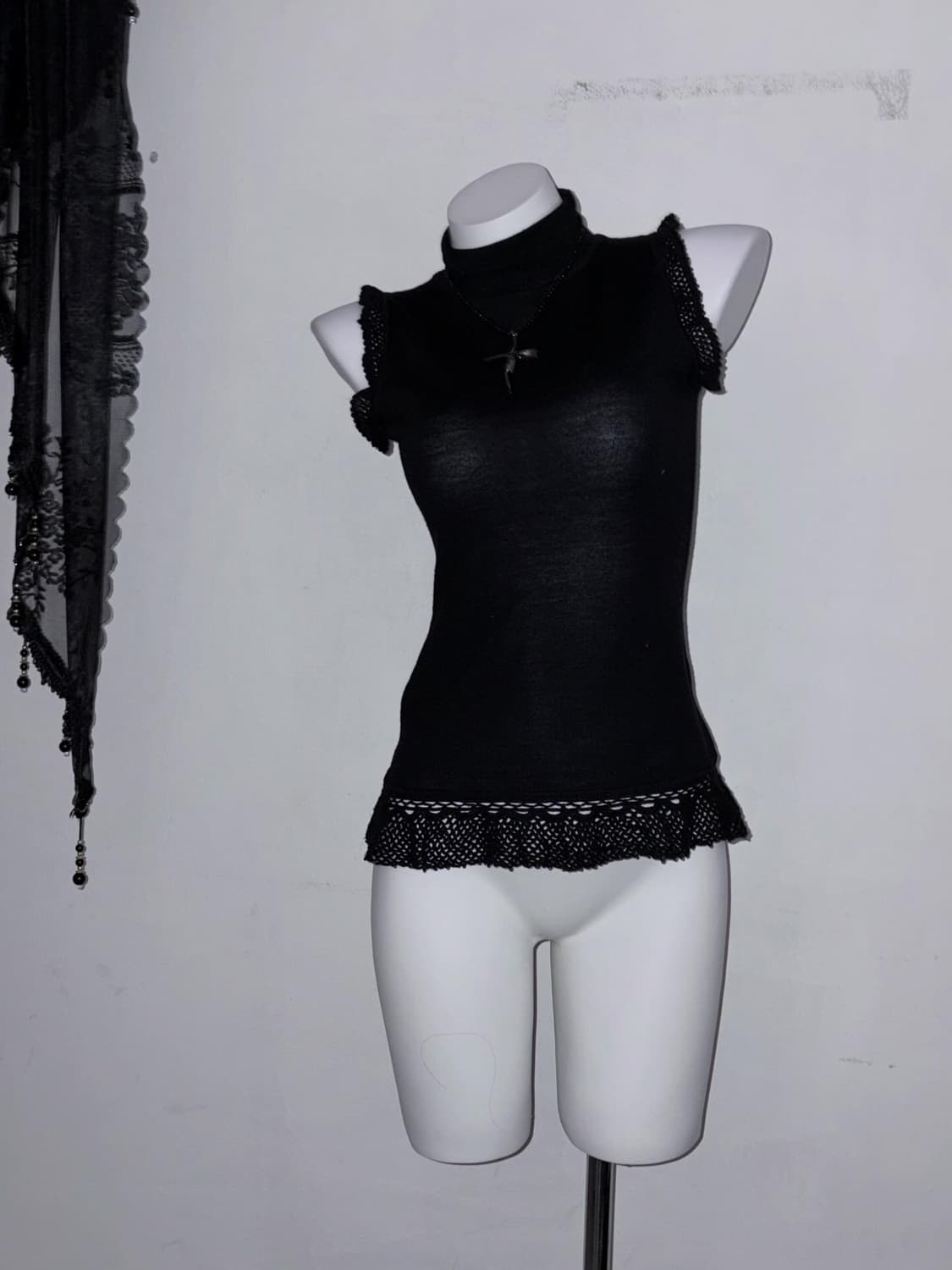 (핏보장) 다크페어리 블랙 나시 딱붙핏  상품이미지3