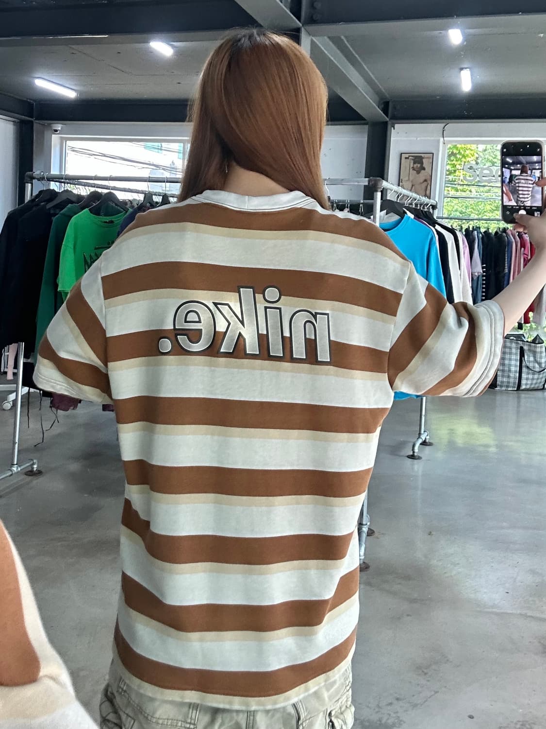 나이키 크루넥 스트라이프 백로고 반팔티 상품이미지1