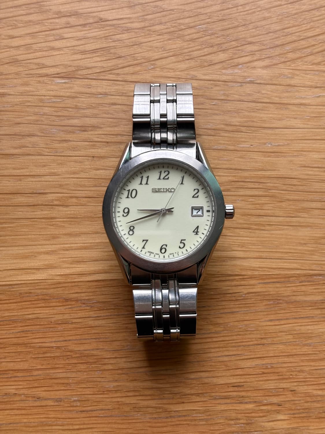 1990s Luminous Dial Silver Quartz 상품이미지1