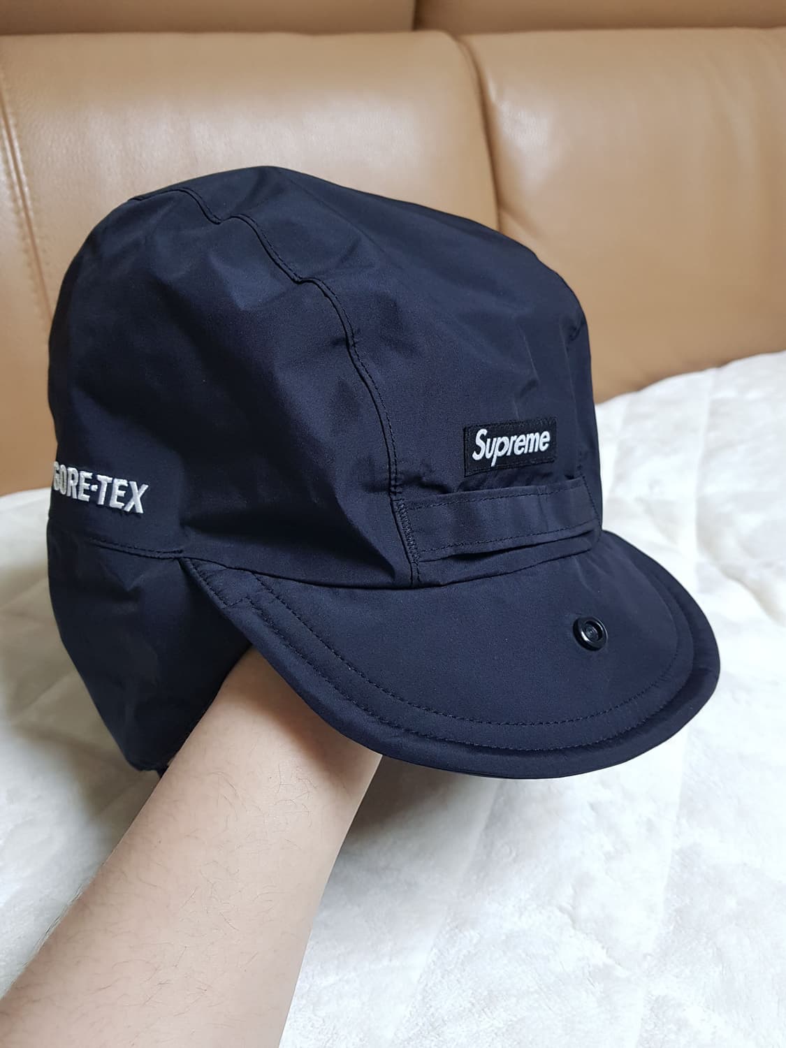 슈프림 고어텍스 이어플랩 캡 모자 블랙 24FW 상품이미지5