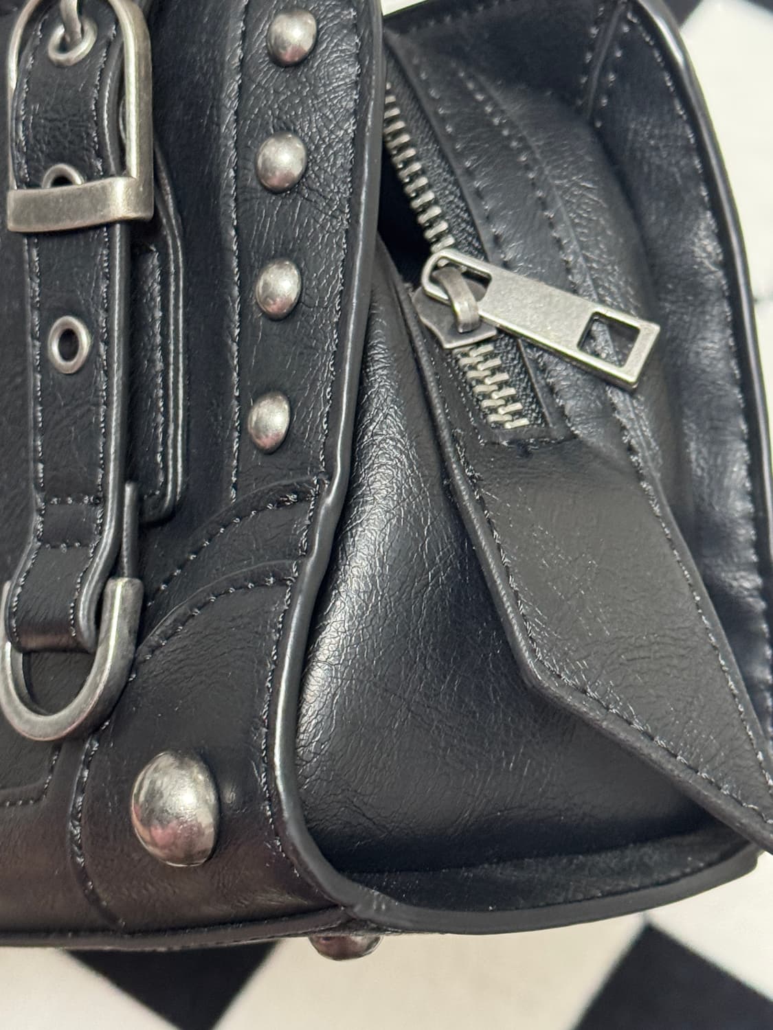 자라 락 크로스백  상품이미지4