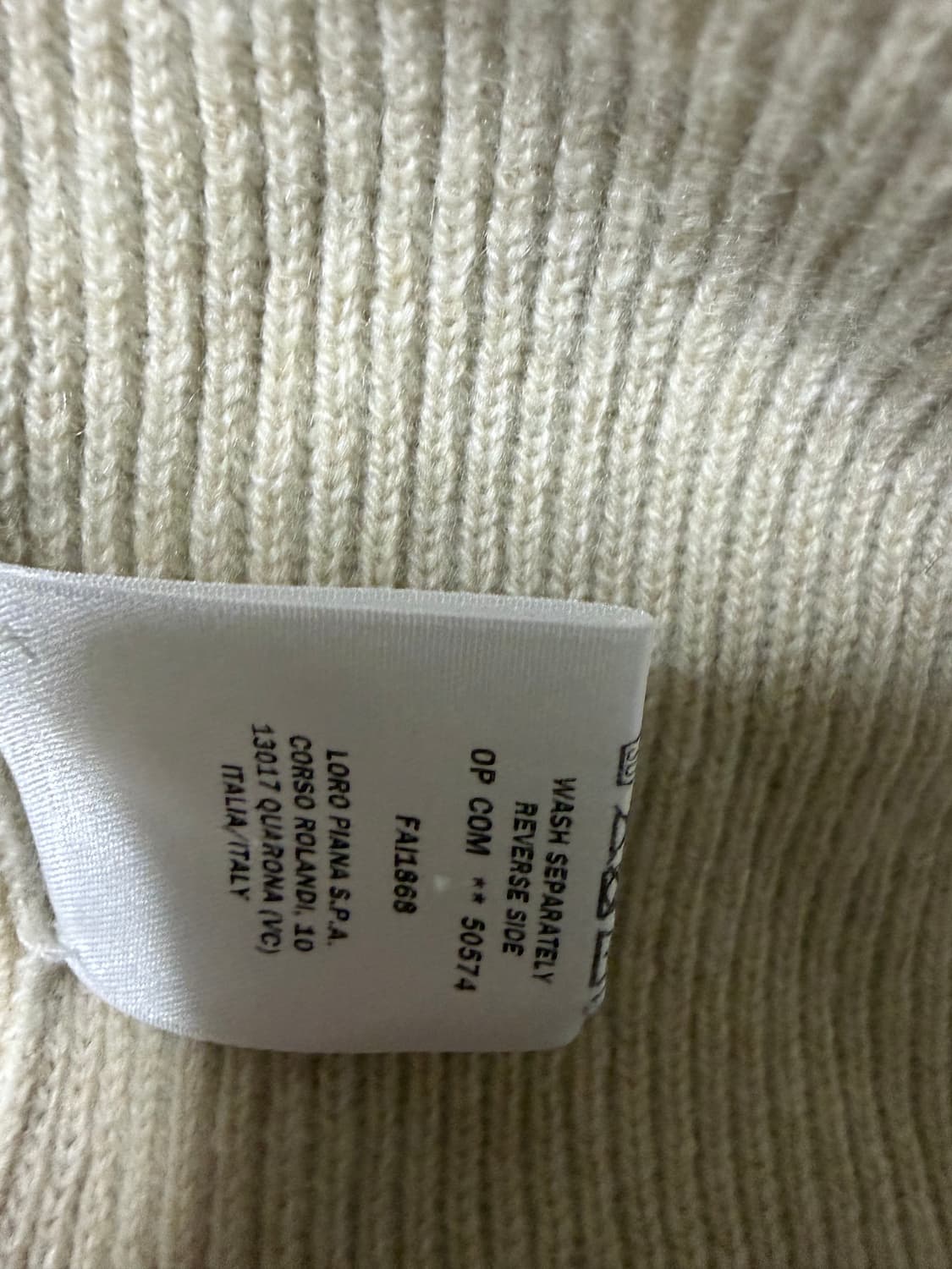 로로피아나 베이비캐시미어 니트집업 상품이미지4