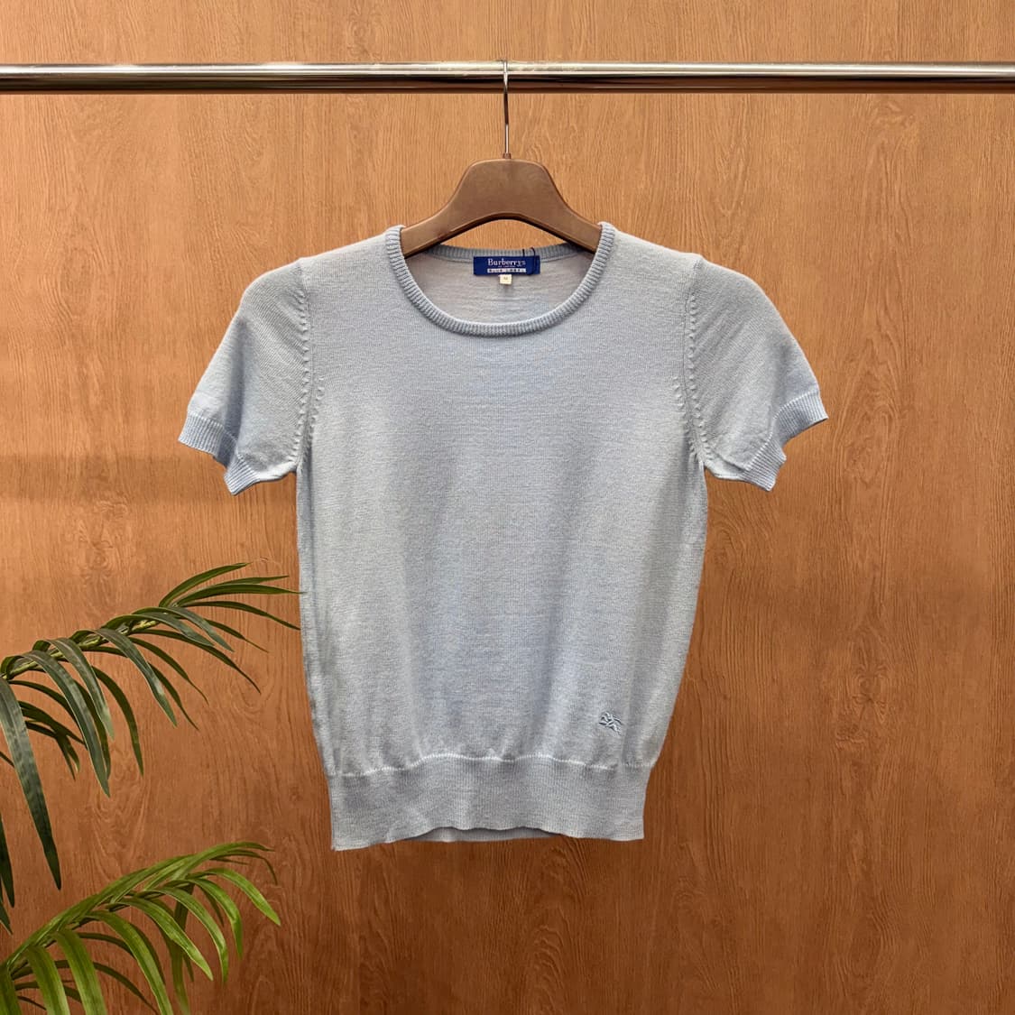 버버리 블루 라벨 반팔 니트 라운드넥 자수 로고 디테일 라이트블루 상품이미지1