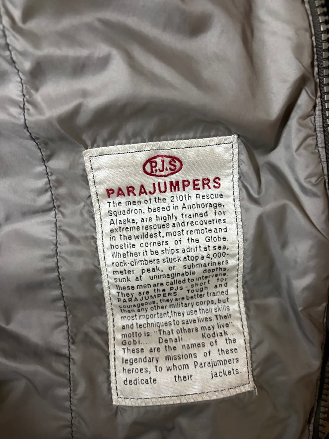 파라점퍼스 네이비 패딩 / 정품 / 수선이력 있음 상품이미지5