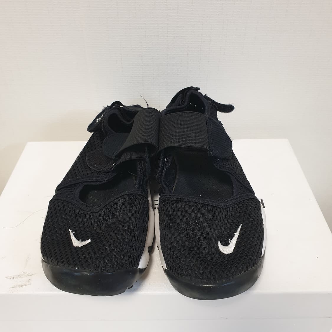 나이키 에어리프트 240 상품이미지5