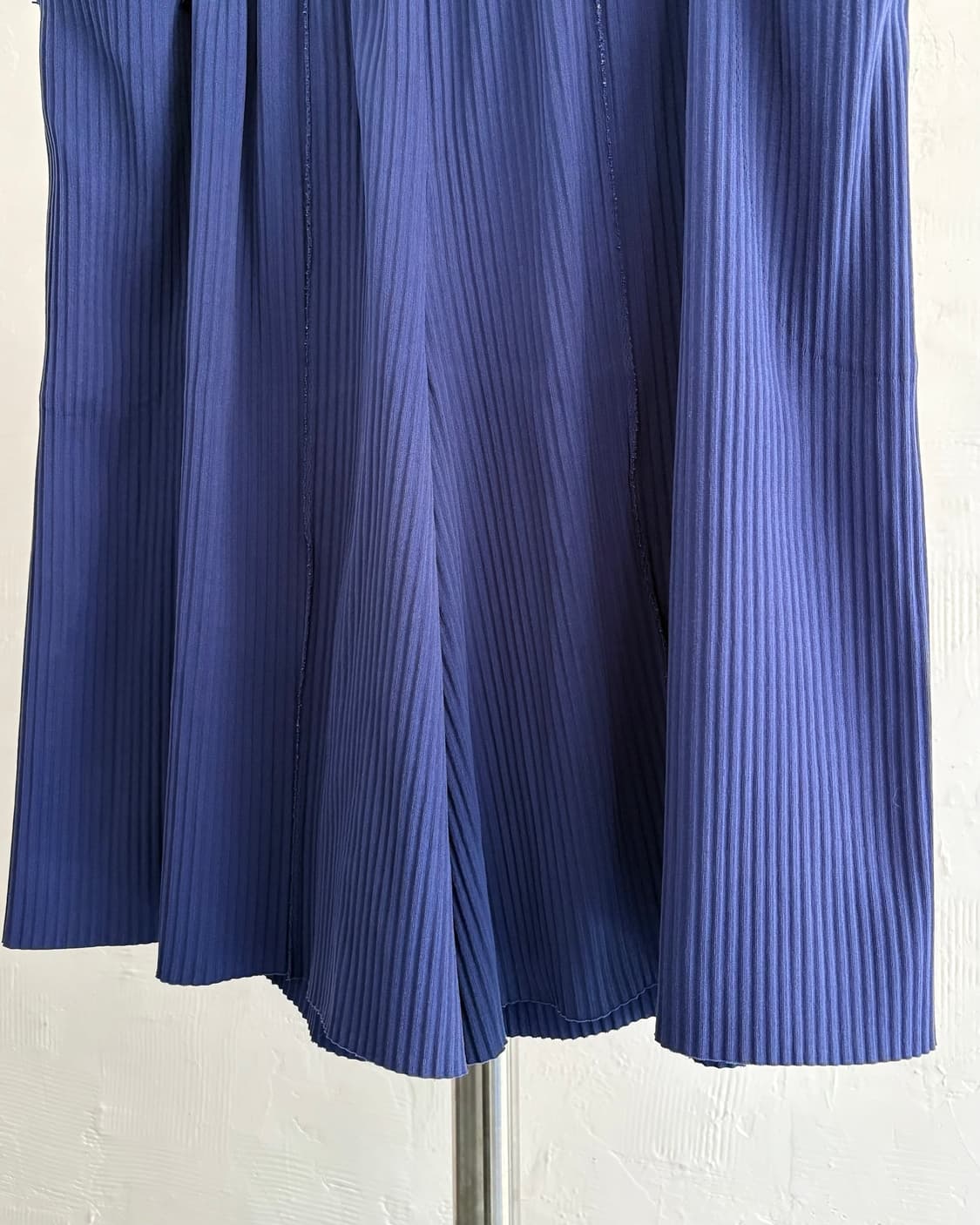 me ISSEY MIYAKE 미 이세이미야케 네이비 플리츠 하프팬츠 상품이미지7