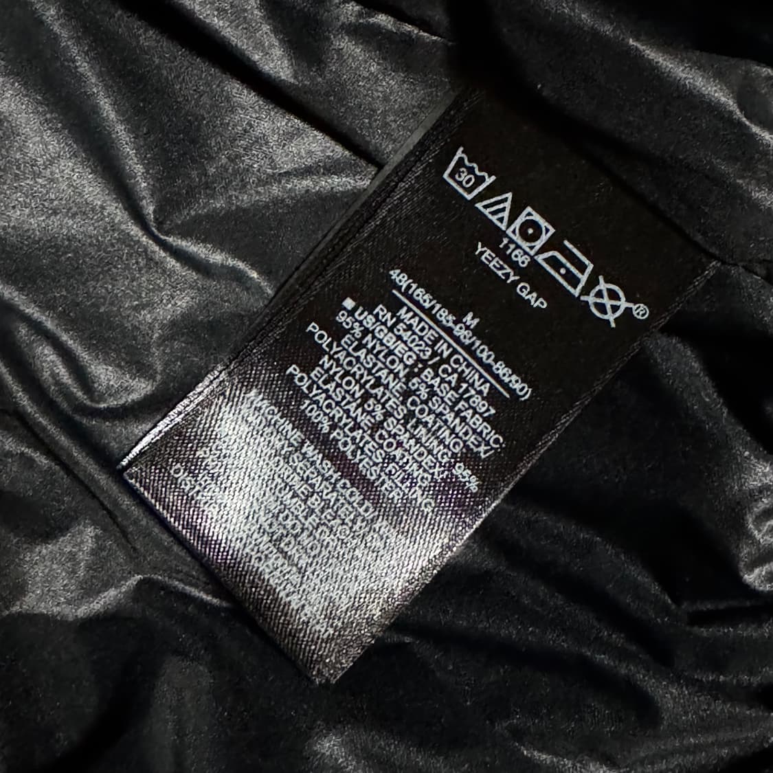 이지 갭 패딩 Yeezy Gap Round Jacket 2 상품이미지3