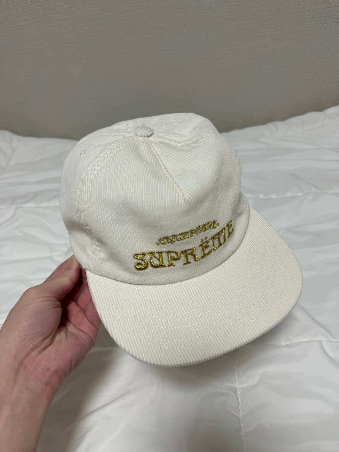 슈프림 supreme 화이트 골덴 캡 판매합니다. 상품이미지2
