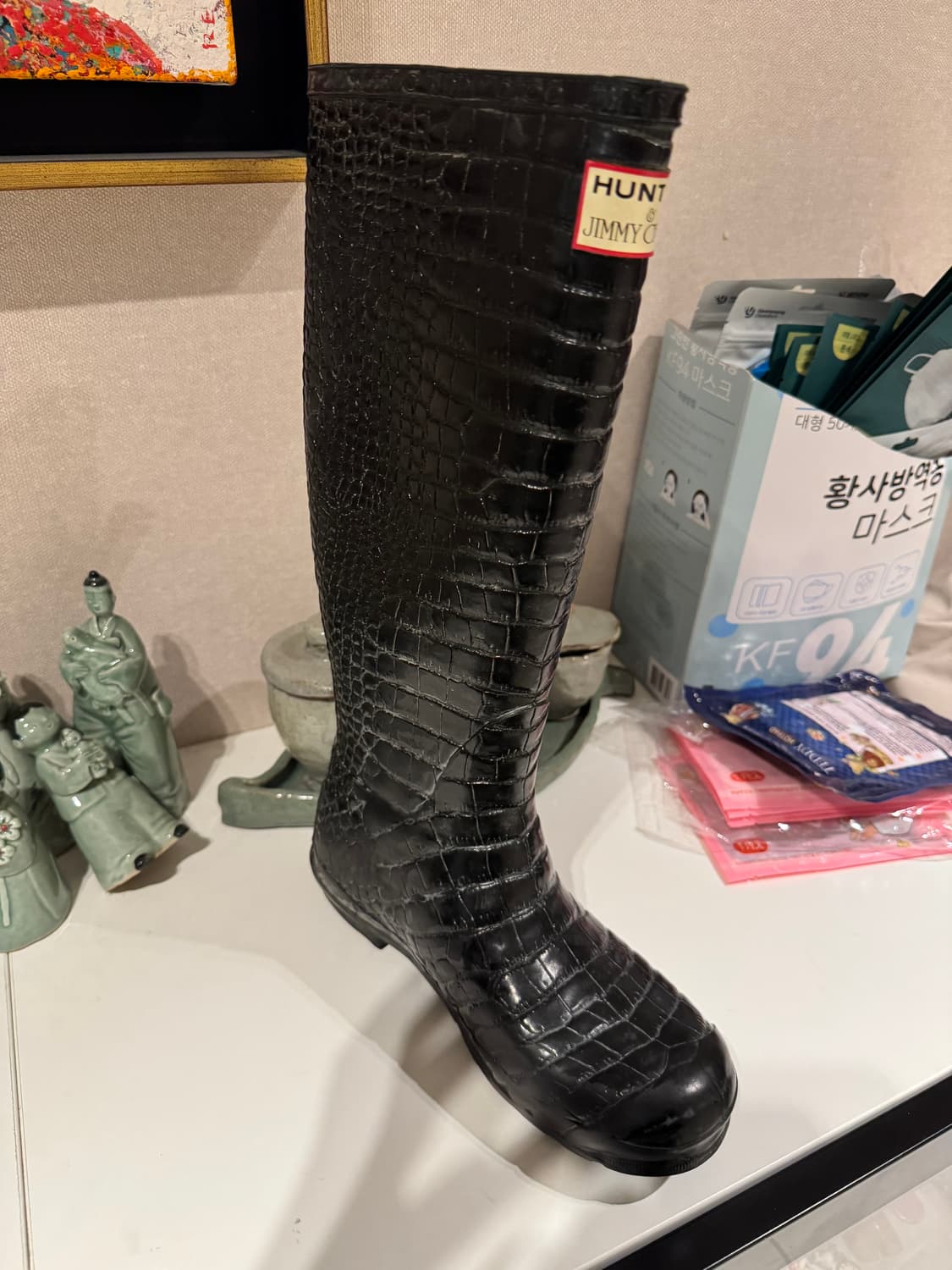 (235-240, 245) 헌터 X 지미추 콜라보 롱 레인부츠 블랙 크로 상품이미지1