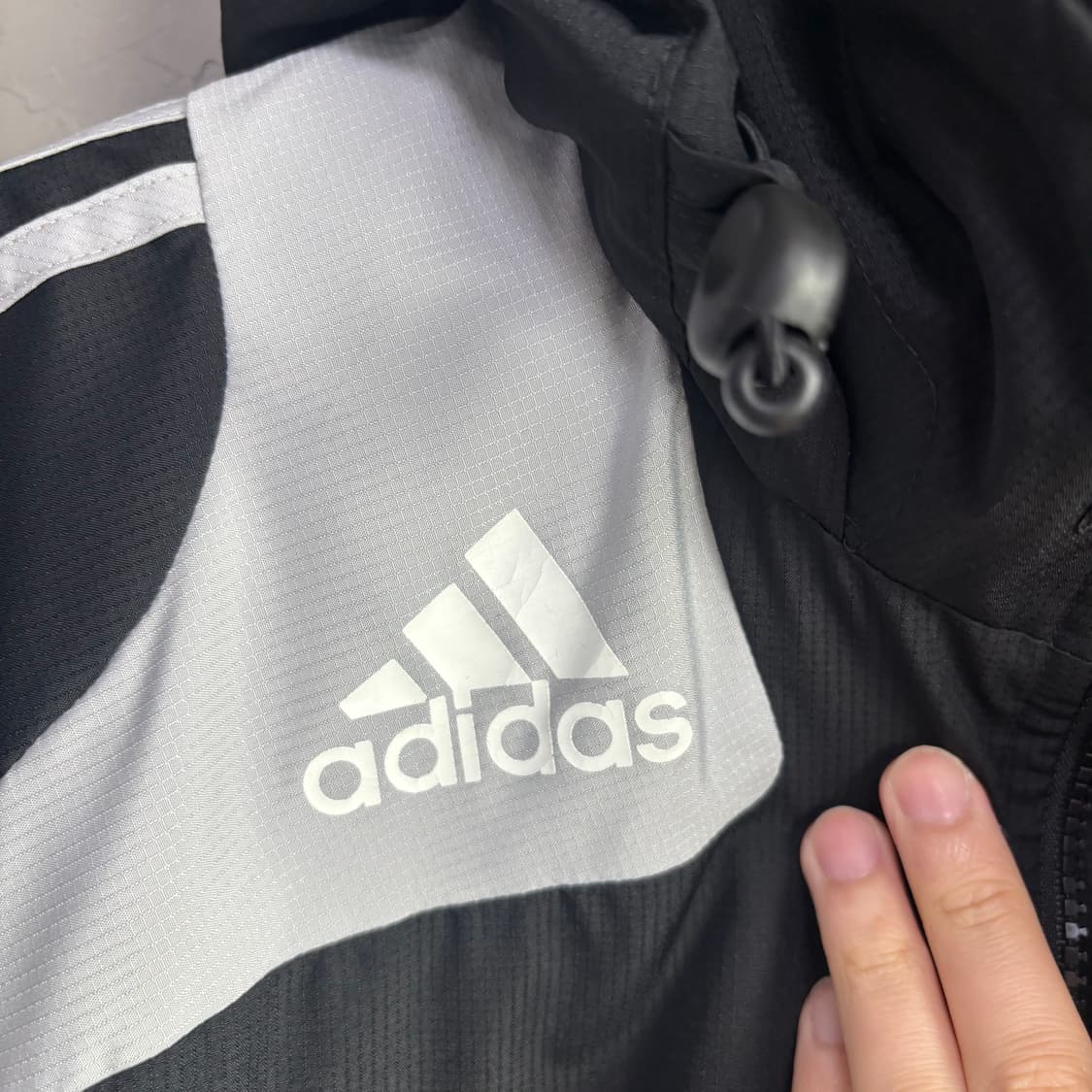 아디다스 리버풀 바람막이 상품이미지5