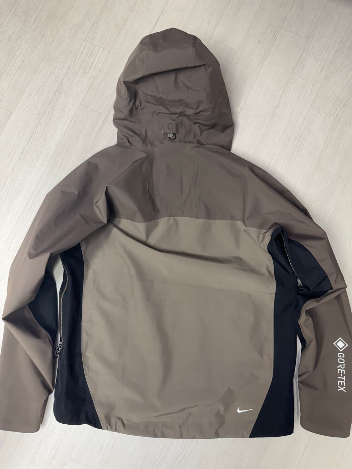 Nike ACG 미저리 자켓 아이언 스톤 XL 사이즈 팝니다! 상품이미지2