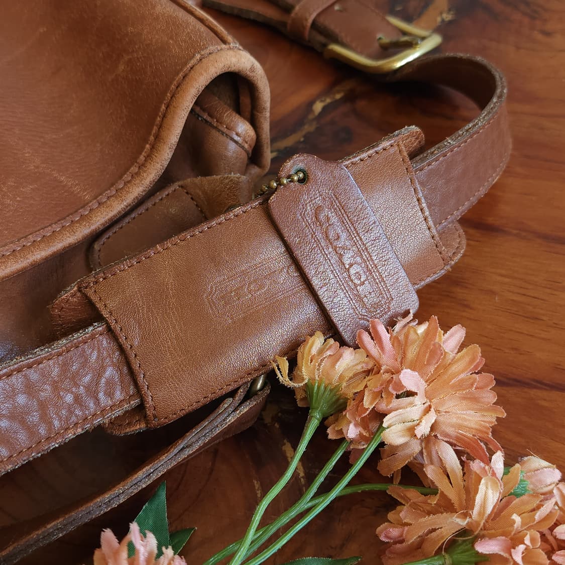 90년대 올드 코치 빈티지 글로브 탠디 레더 카우하이드 크로스백 상품이미지4