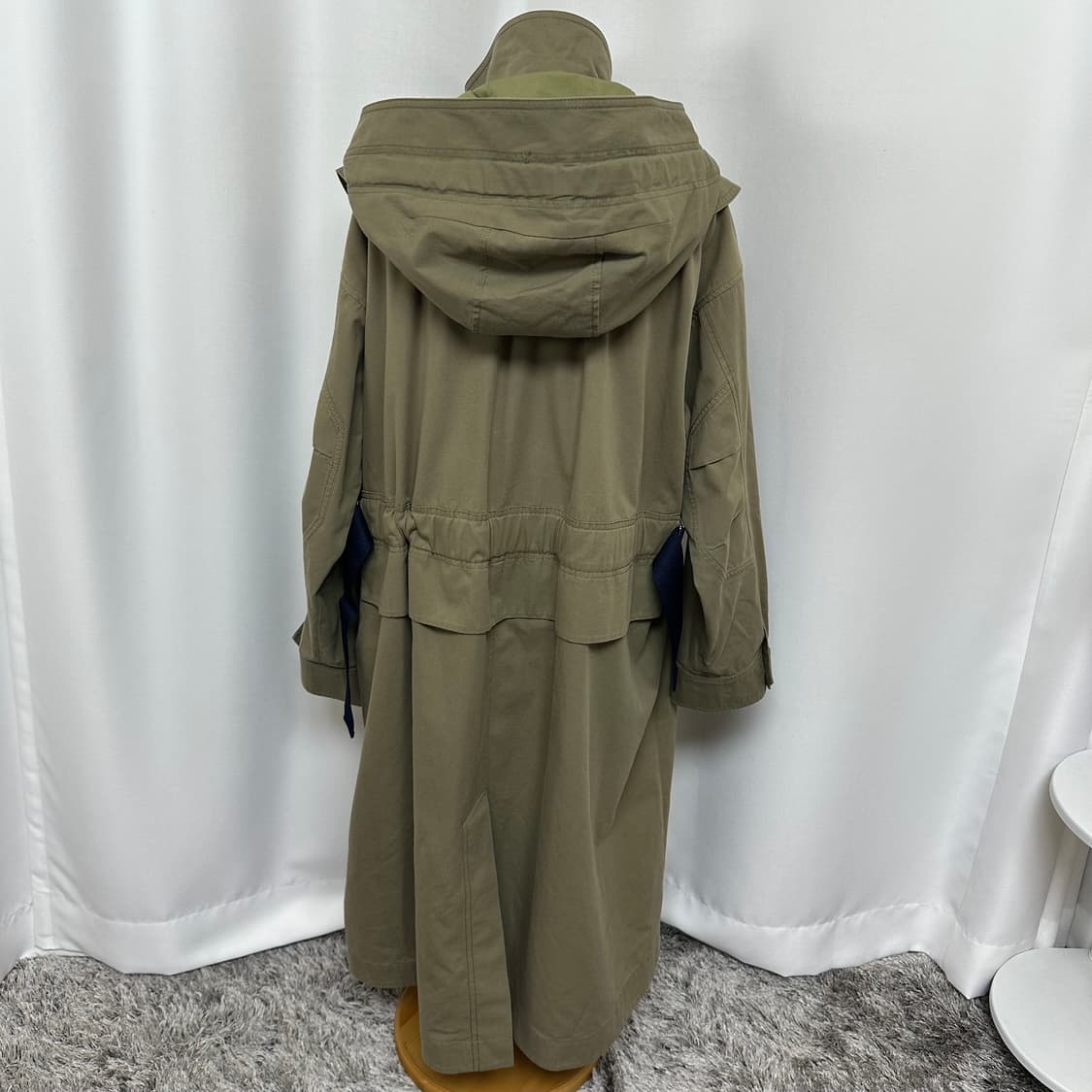   럭키슈에뜨 여자 간절기 후드롱자켓 카키 36 (실측124) 상품이미지5