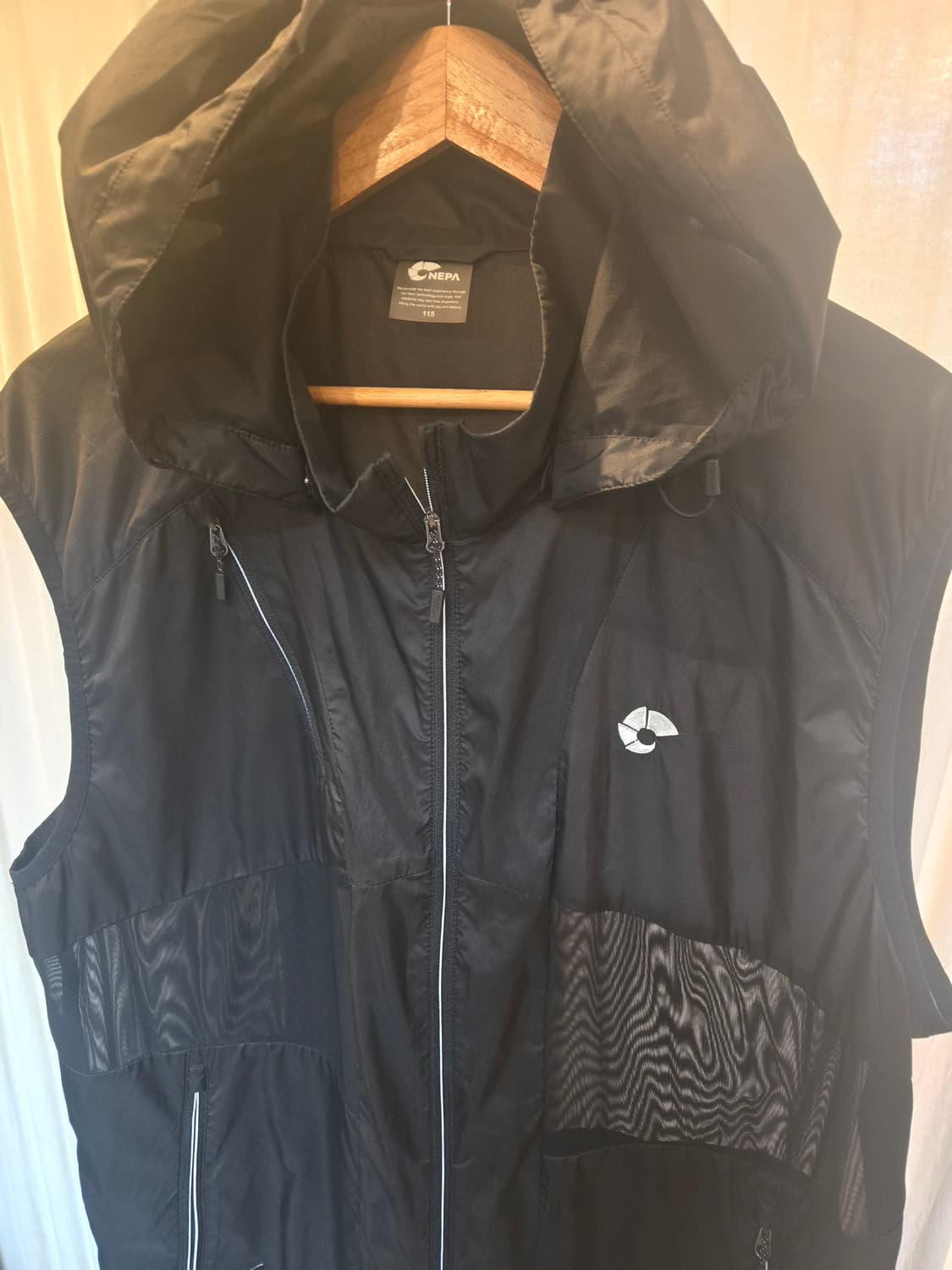 네파 남성 바람막이 조끼 115 블랙 상품이미지2