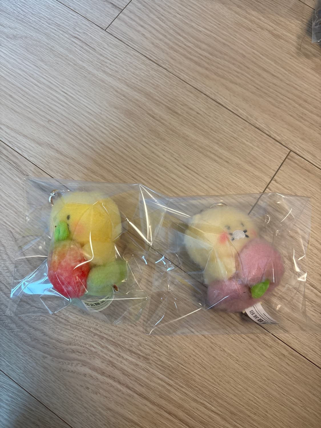 카카오프렌즈 춘식이 맛삼춘 과일 키링 2종 상품이미지2