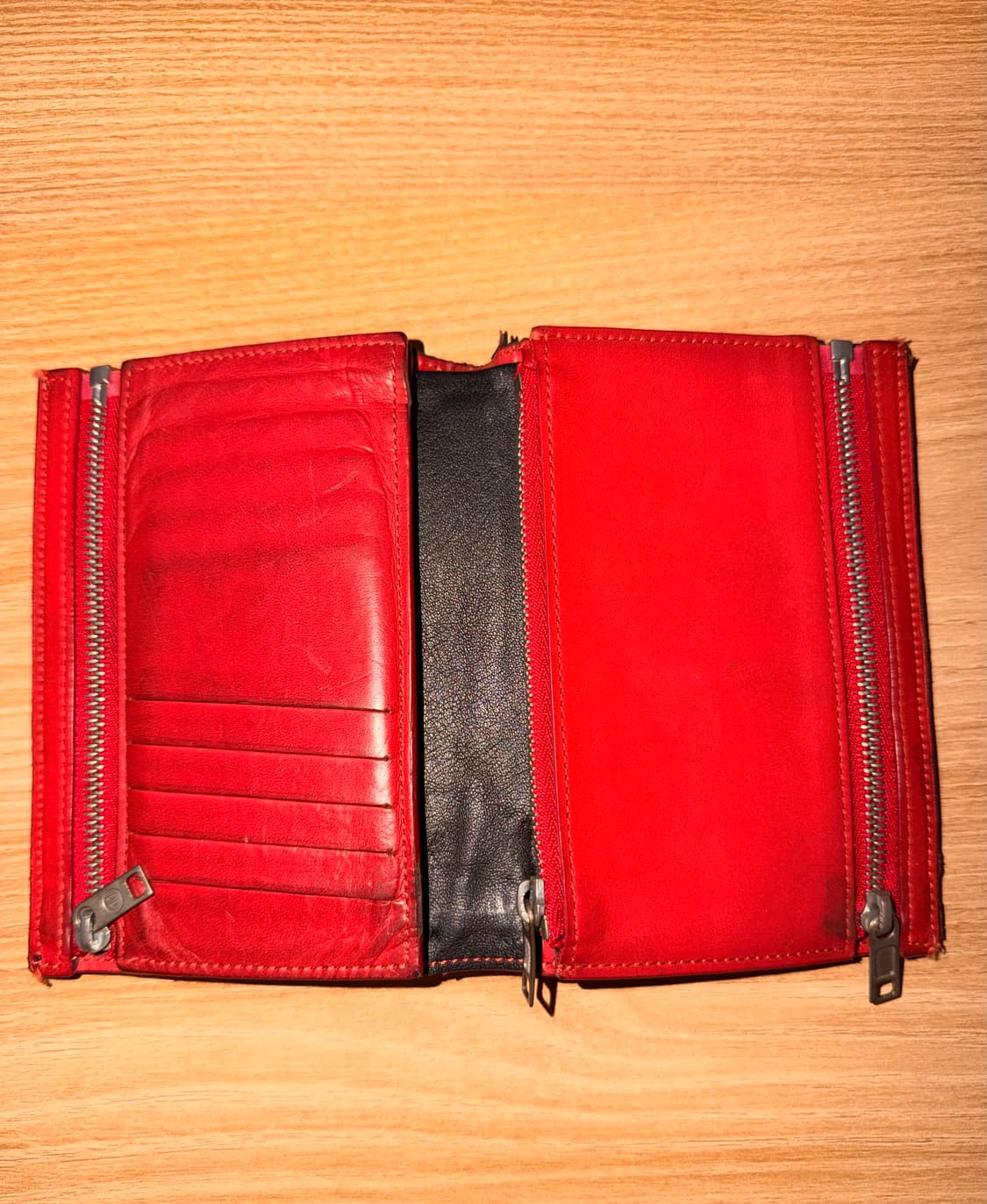 메종 마르지엘라 레드 블랙 중지갑 상품이미지2