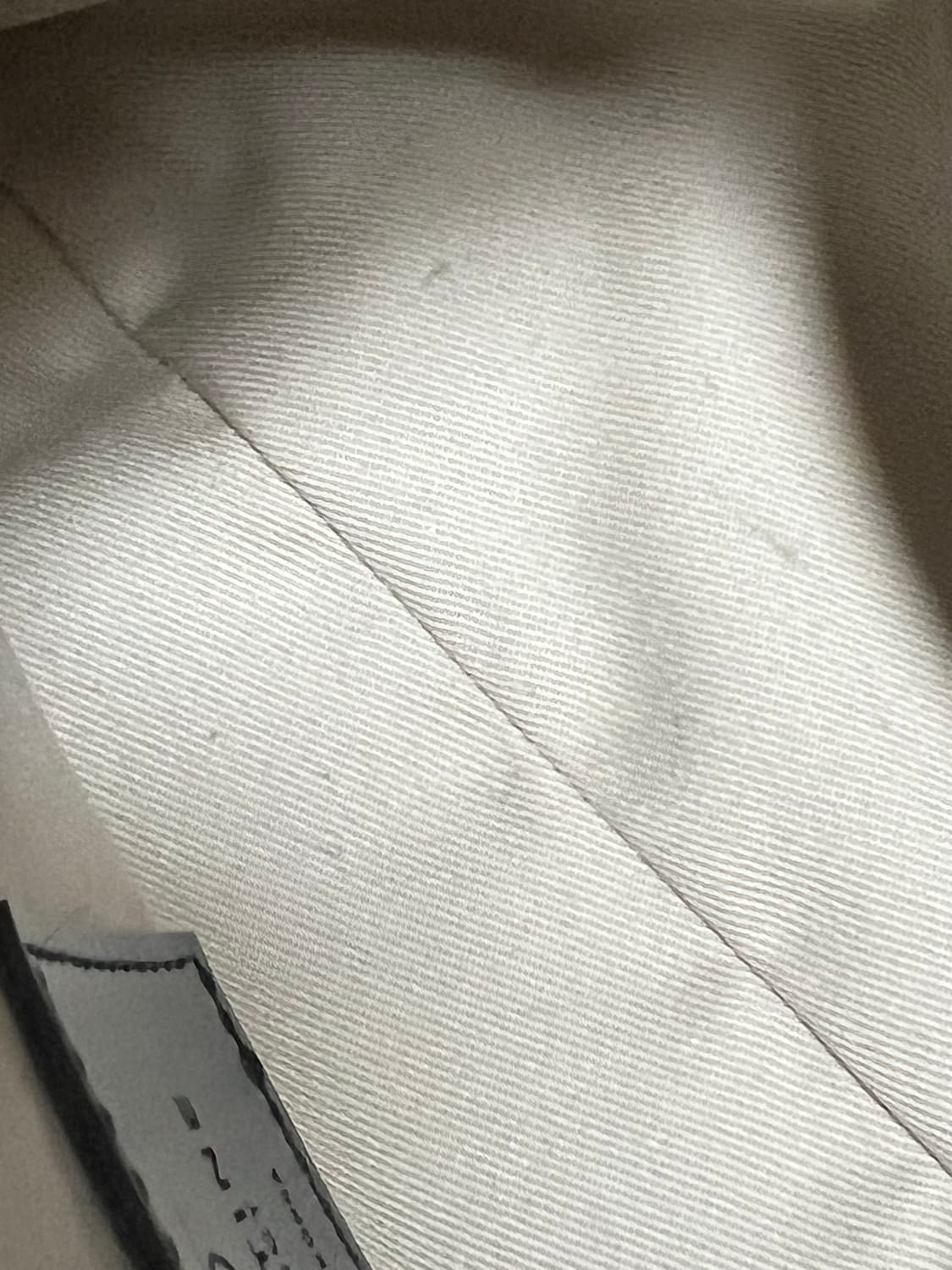 크리스틴 프로젝트 투지퍼 백 바게트 블랙페퍼 가방 상품이미지3