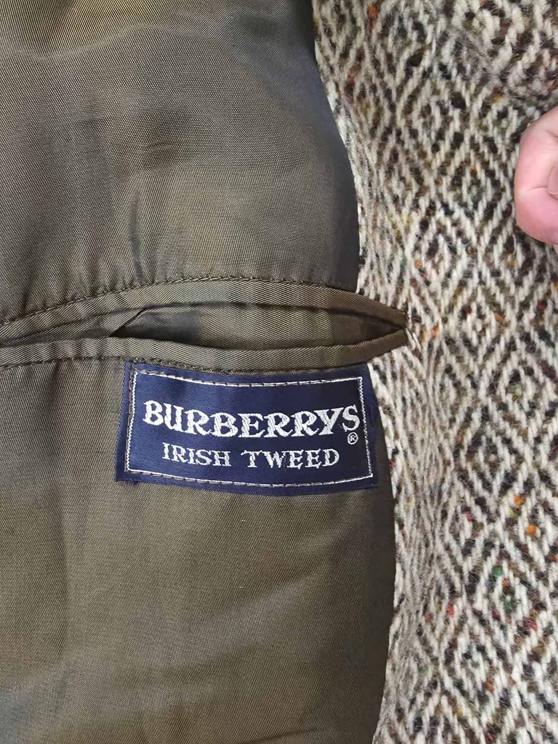 버버리 아이리쉬 트위드 코트 다이아몬드 헤링본 상품이미지5
