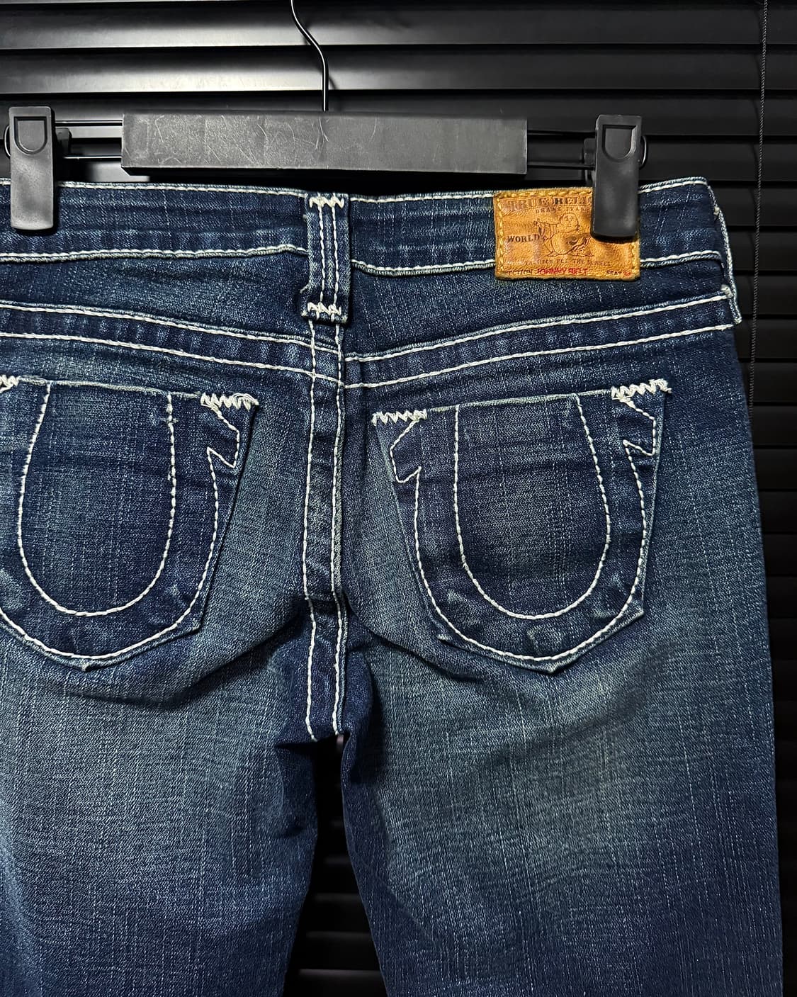 트루릴리젼 정품 조니 빅 티 일자핏 슬림핏 워싱 데님 스티치 25 스판 상품이미지1