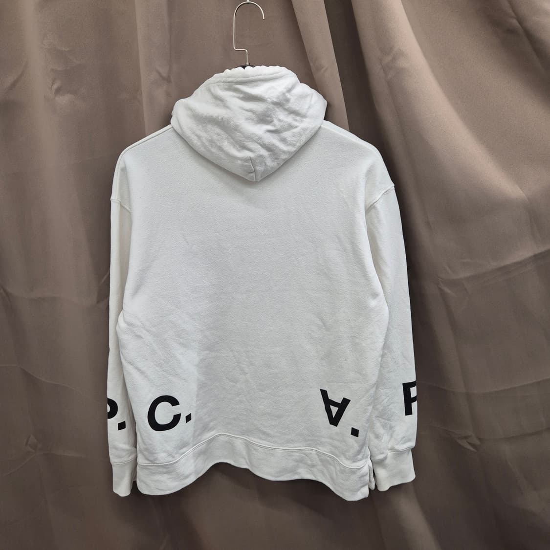 A.P.C. 화이트 로고 후드티 M 상품이미지3