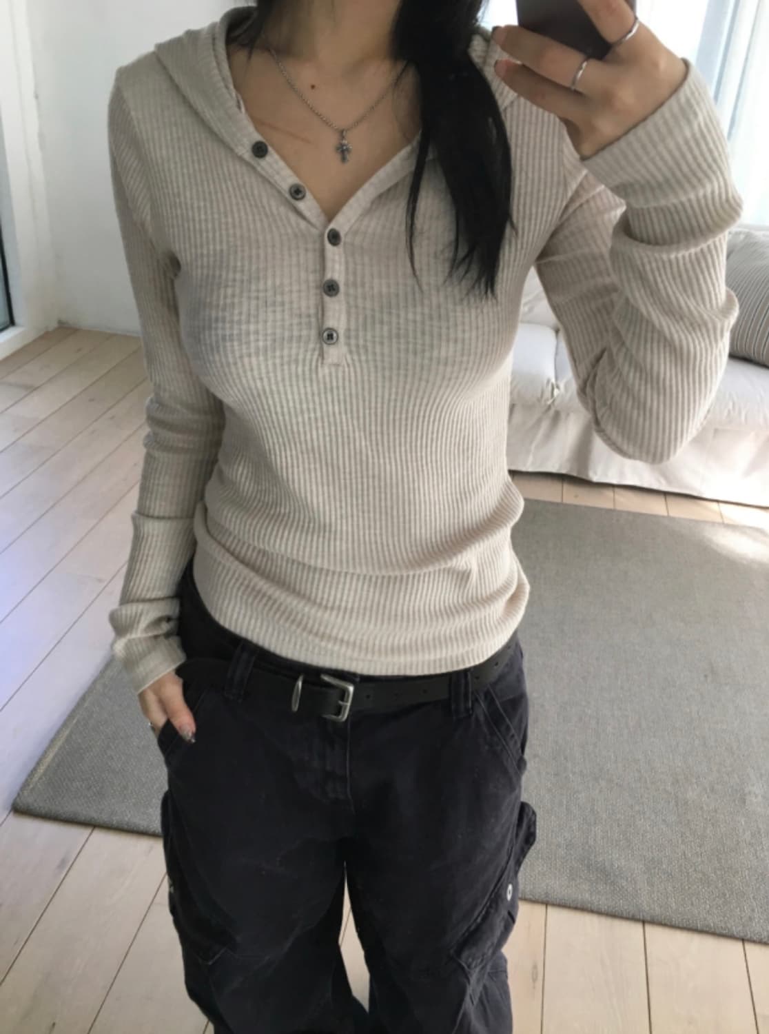 이즈이즈 rib button Hoodie 립 버튼 후디 후드티 베이지 상품이미지2