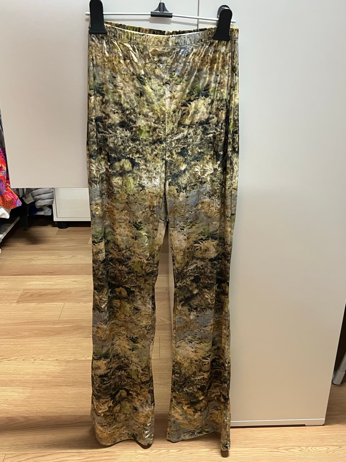 Teak 이밴드 벨벳져지 팬츠 상품이미지1