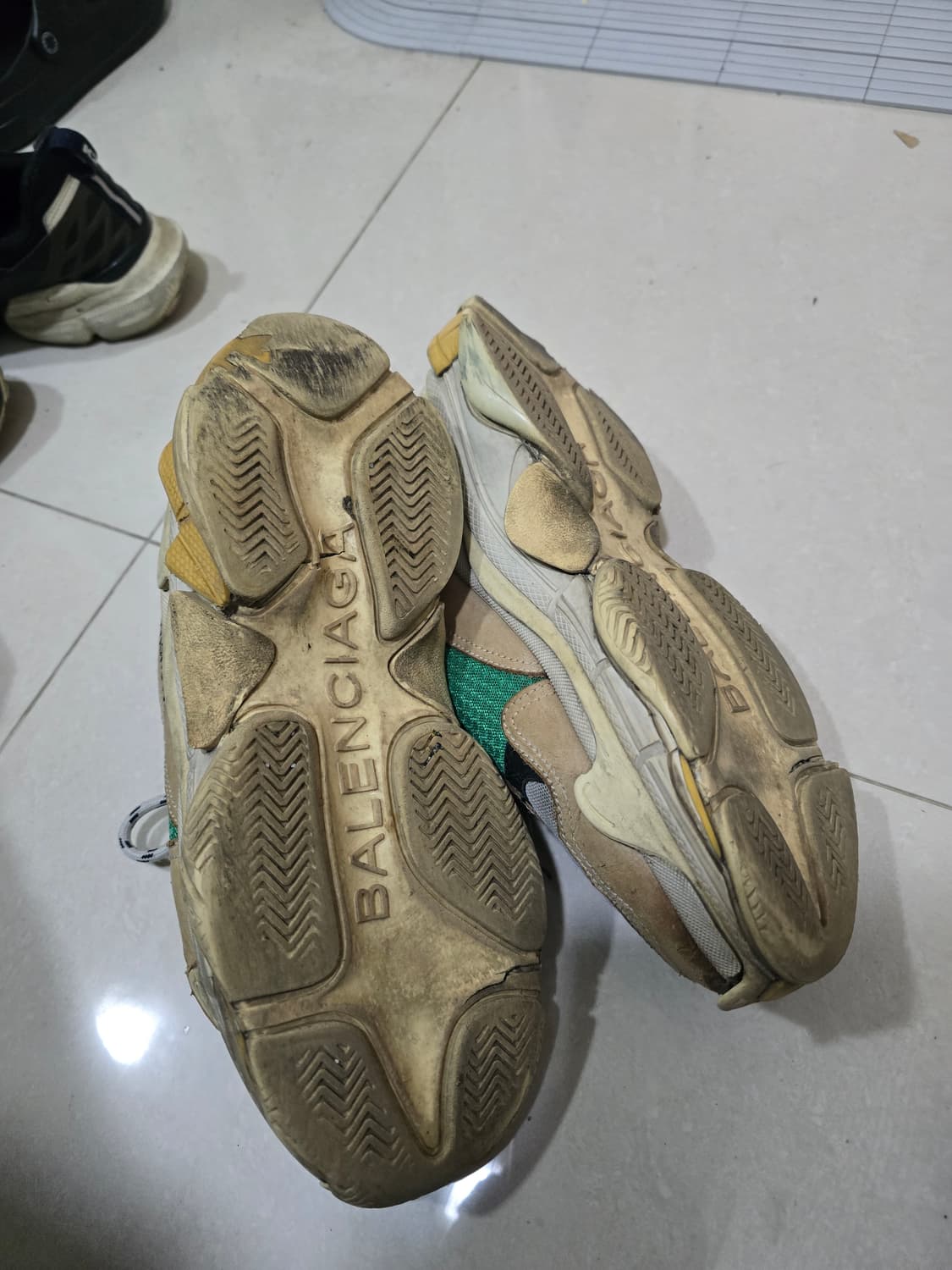 발렌시아가 트리플 S 노초 41사이즈 상품이미지3