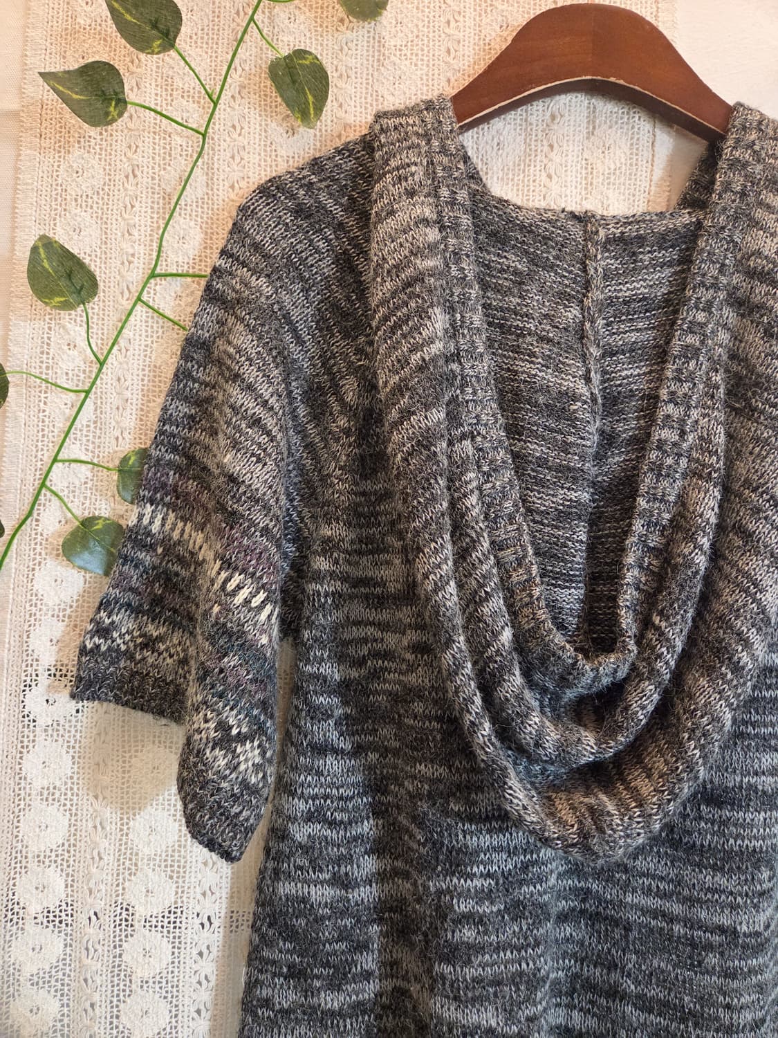 ikka 에스닉 반팔 후드 니트 상품이미지6