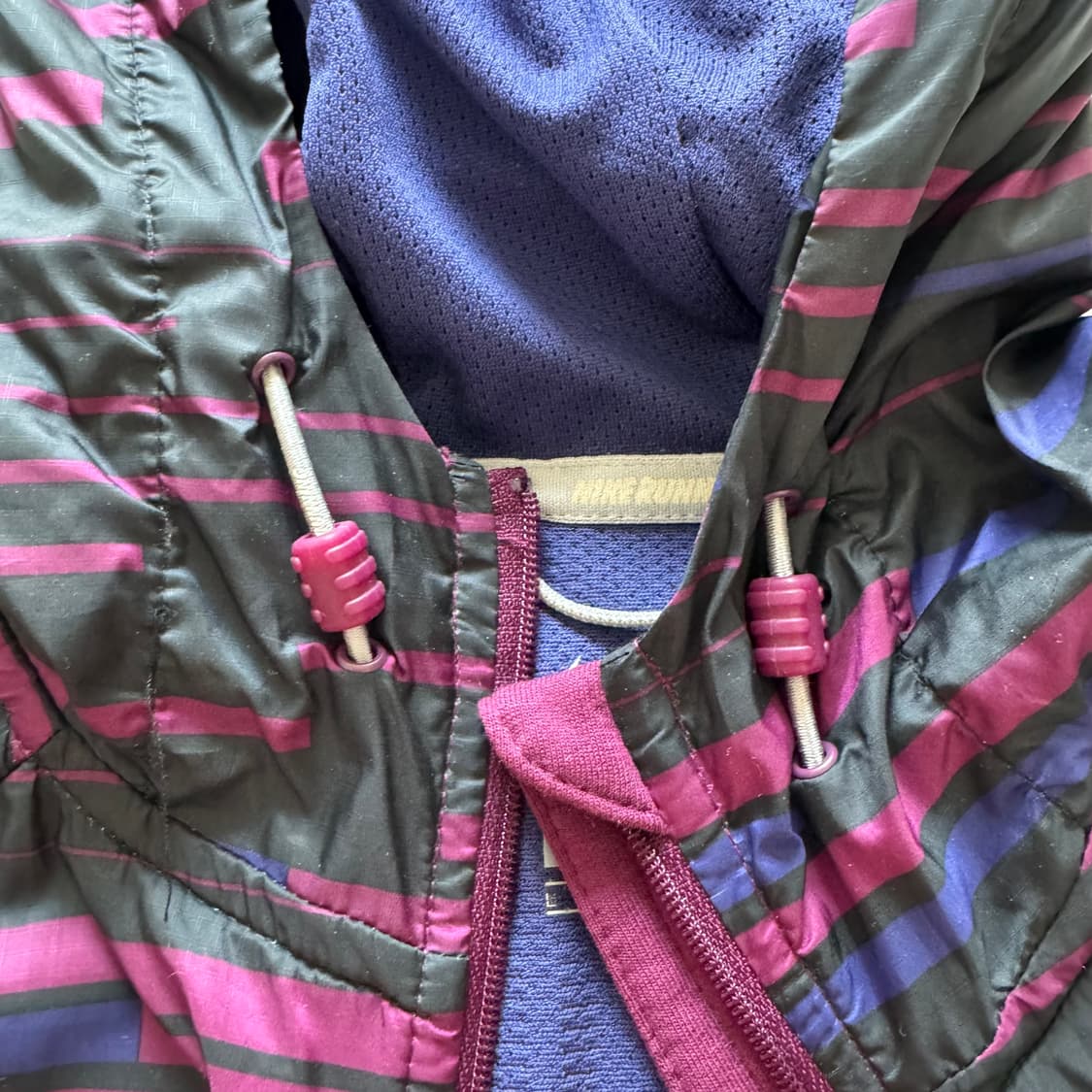 나이키 파나틱 드라이핏 후디 러닝 자켓 (여성) 상품이미지2