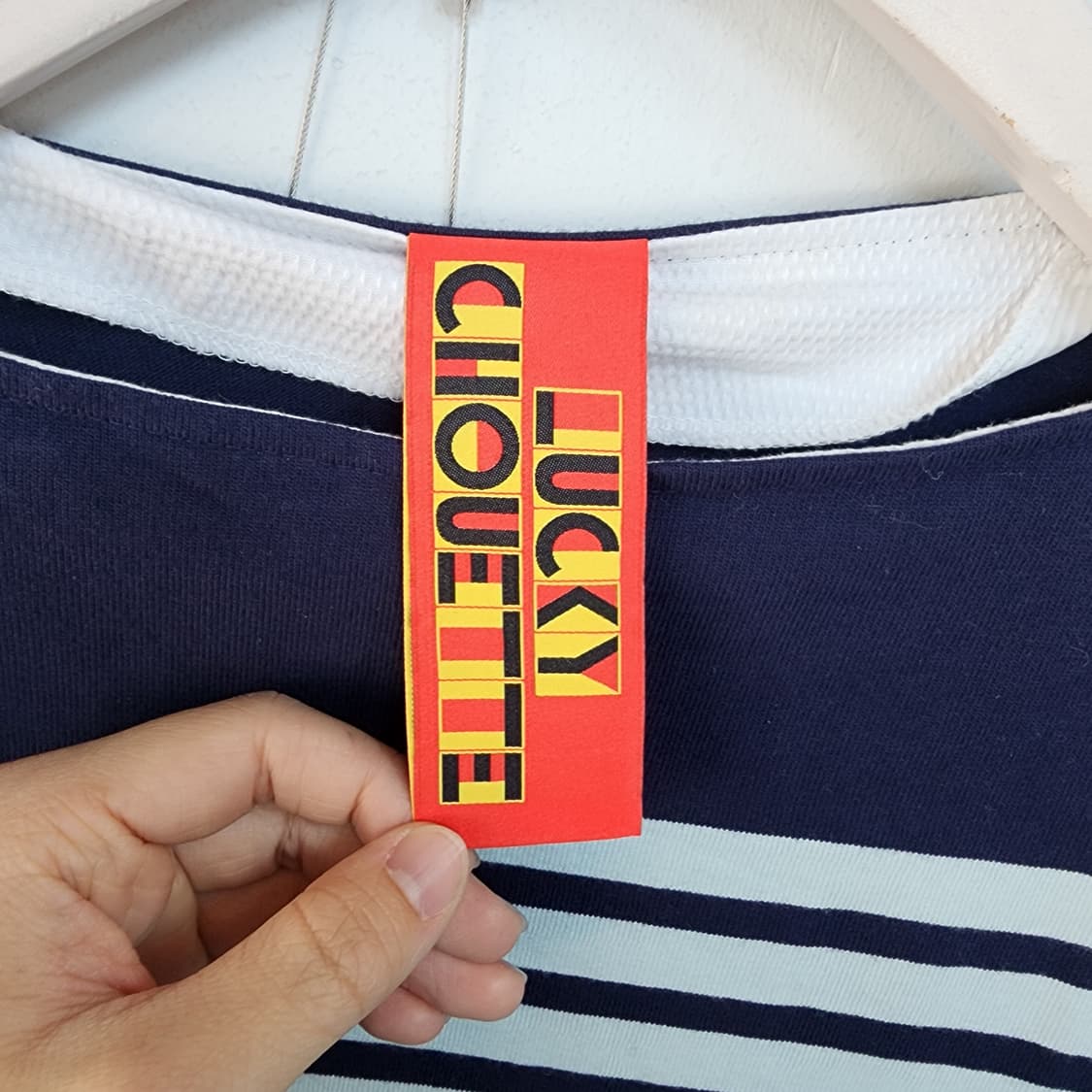 럭키슈에뜨 스트라이프 티셔츠 네이비 상품이미지5