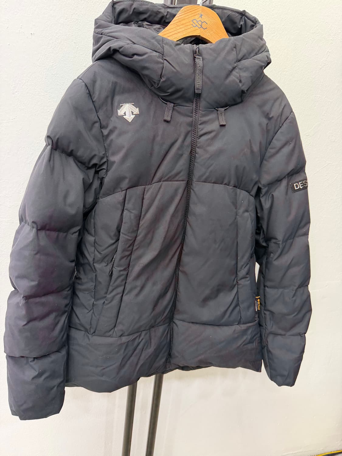 정품) 데상트 여성 패딩 M 상품이미지2