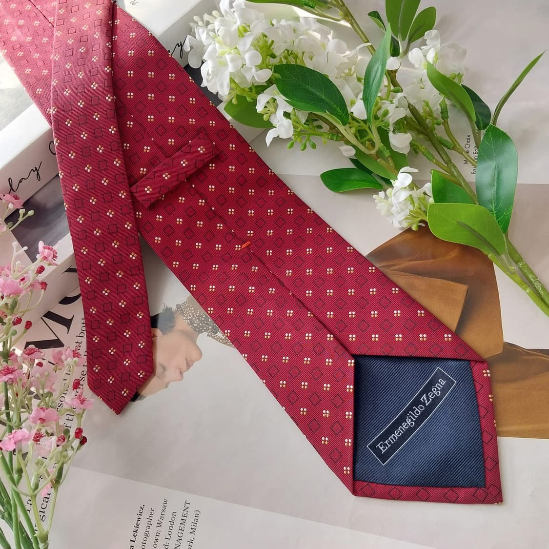 에르메네질도 제냐 실크 와인 패턴 넥타이 9.4cm A등급 K1711
 상품이미지6