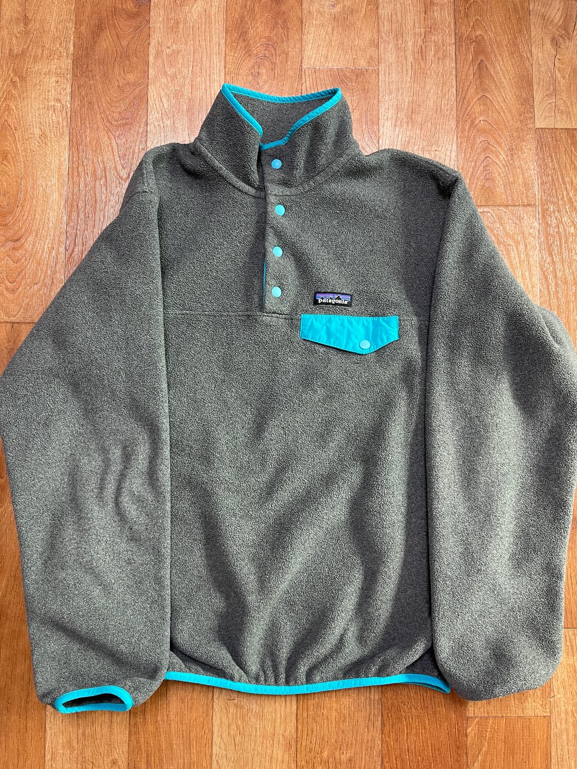 파타고니아 신칠라 여성 (L) 그레이  상품이미지1