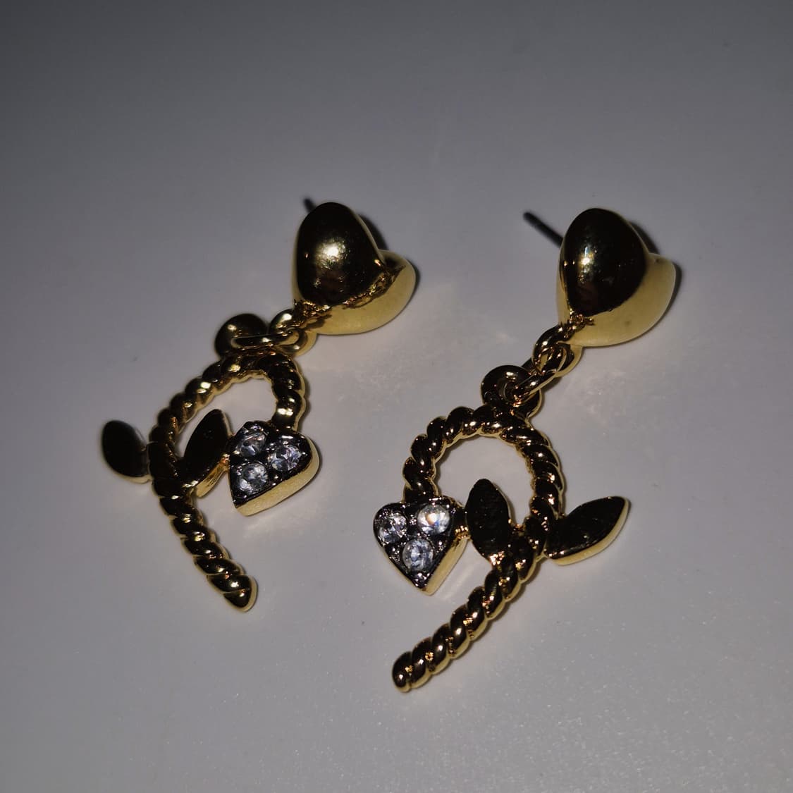 90s 프랑스 꾸레쥬 하트 꽃잎 드롭 이어링 상품이미지9