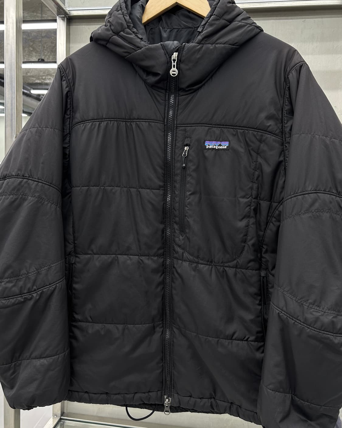 파타고니아 00s 프리마로프트 다스 파카 블랙 상품이미지2