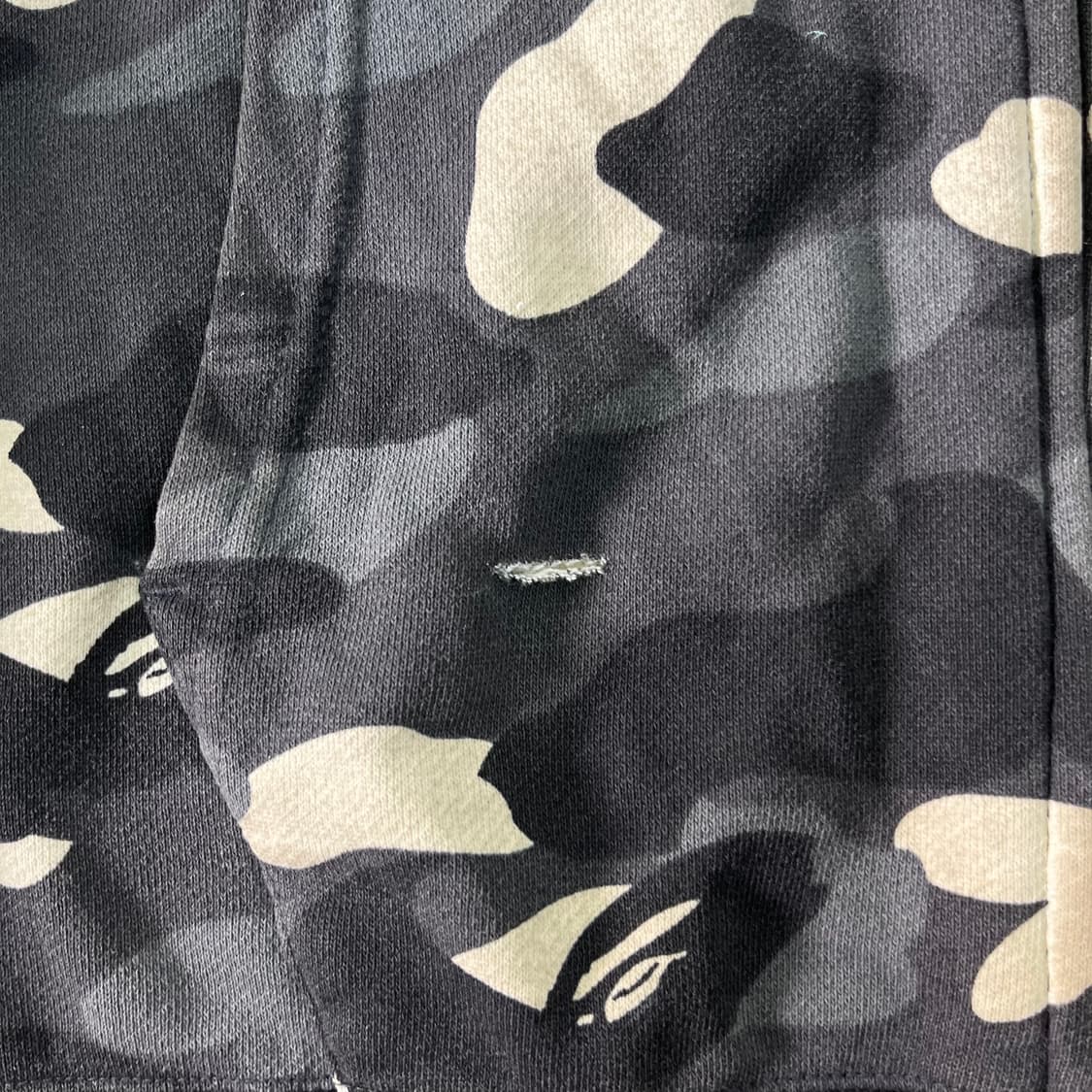 100 베이프 시티 카모 샤크 야광 후드집업  상품이미지7