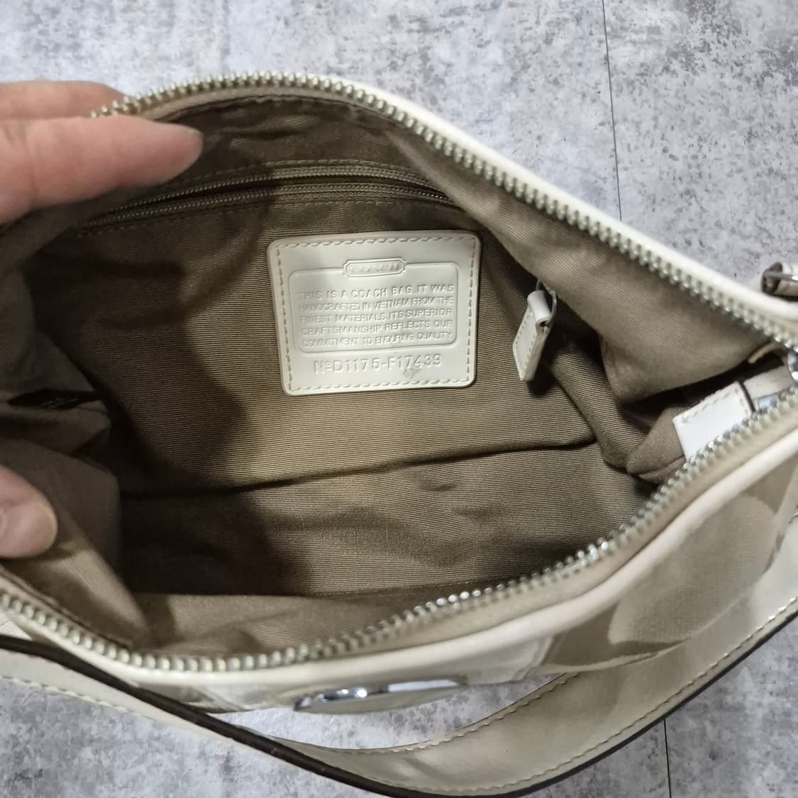 코치 시그니처 숄더 &크로스 투웨이백  상품이미지9