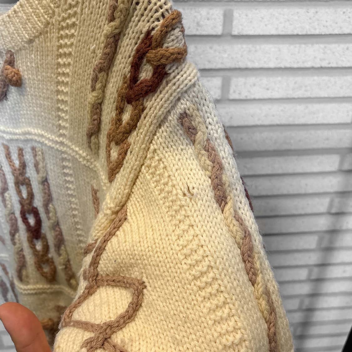 JPN VINTAGE 케이블 니트 에스닉 짜임 폼폼 디테일 아이보리 상품이미지6