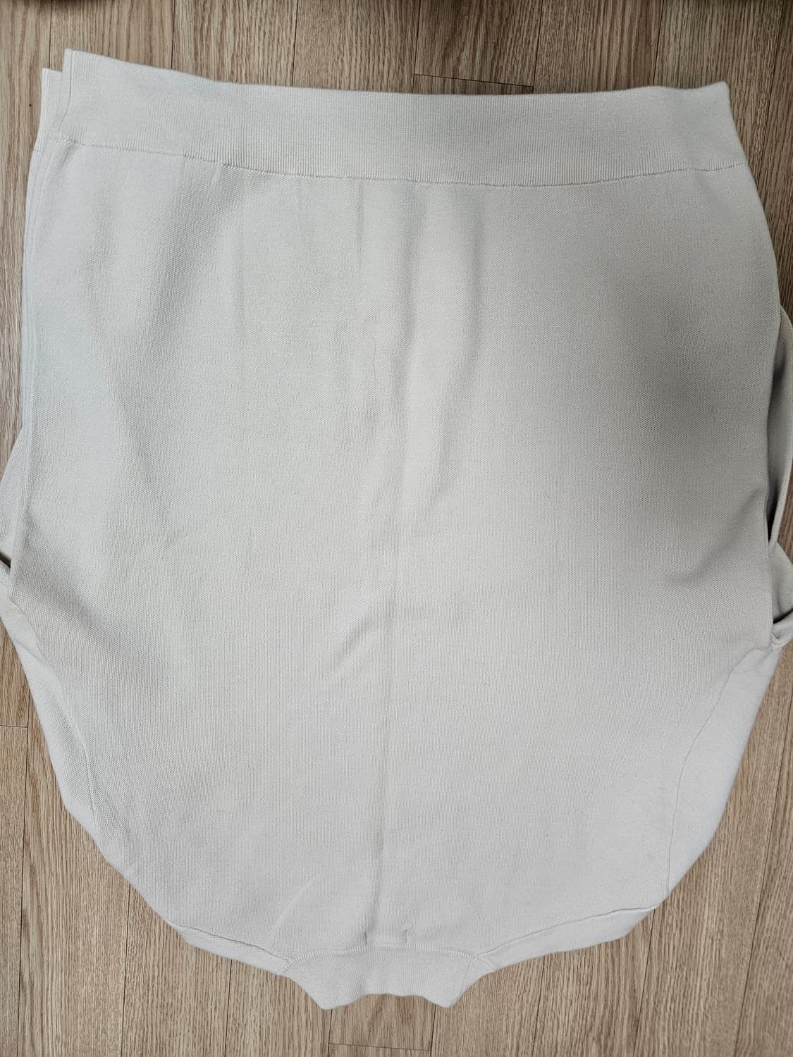 갤럭시 세미오버 하프 터틀넥 니트 상품이미지2